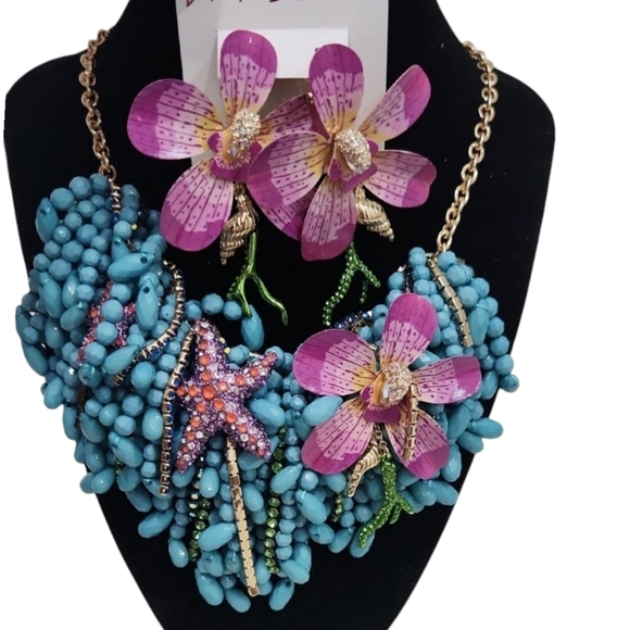 💙🔹️Betsey Johnson 🔹️ Blue Mermaid Jewels Sealife Necklace &Earring Set